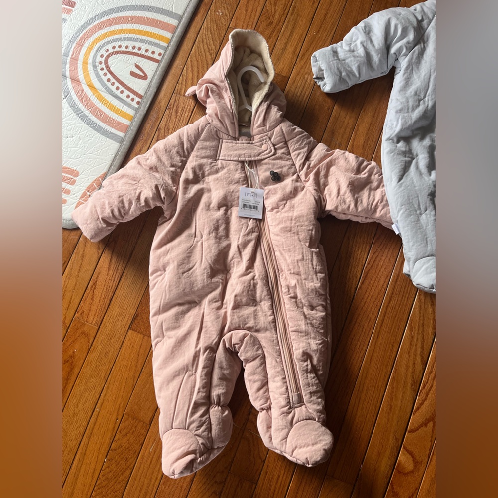 6-12m snowsuit 7am